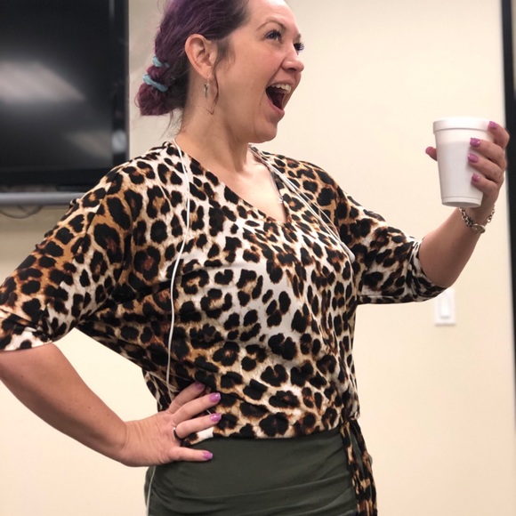 Meet your Posher, Traci - Picture 4 of 8